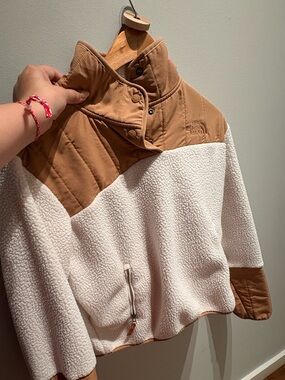 The North Face Women's Colorblock Teddy Sherpa Jacket in Tan and Cream